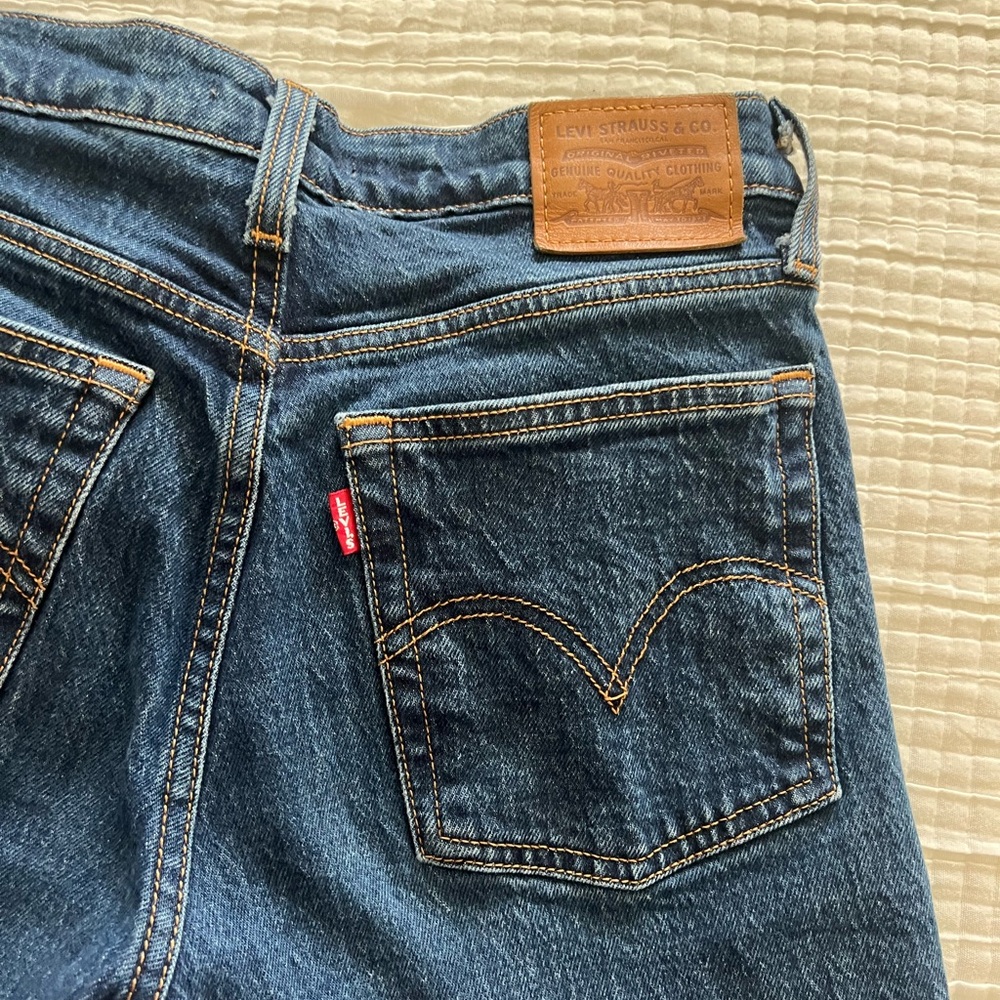Levi's Wedgie Straight Crop Jean